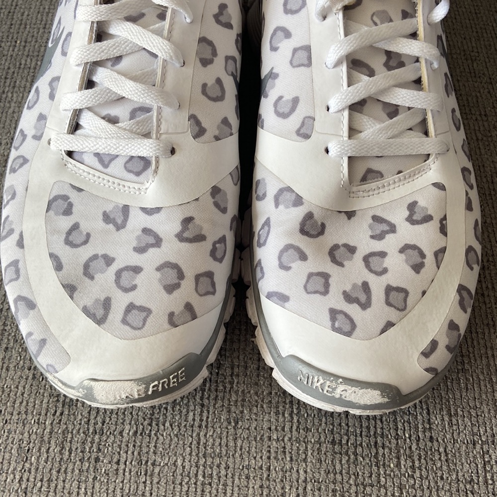 Nike Free 5.0 animal cheetah print size 11.5 women’s sneaker - Picture 2 of 10